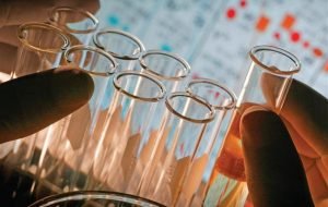 La ricerca in Italia è sottofinanziata. La denuncia di un gruppo di scienziati fa riflettere sul futuro del Paese.