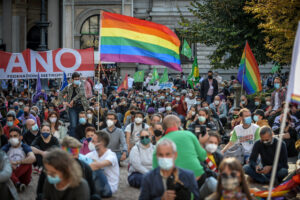 LA LEGGE SULLA TRANSOMOFOBIA E L’ OMOFOBIA TRA GIUDIZIO E PREGIUDIZIO. LA DITTATURA DEL PENSIERO UNICO