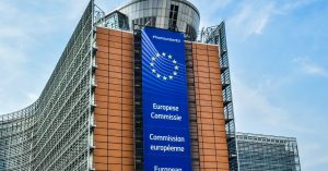 Ue: Commissione autorizza consumo grillo domestico come alimento