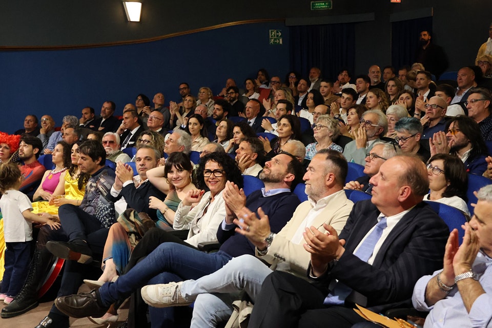 la costituzione - spettacolo montecatini - inizio tour manuel vescovi
